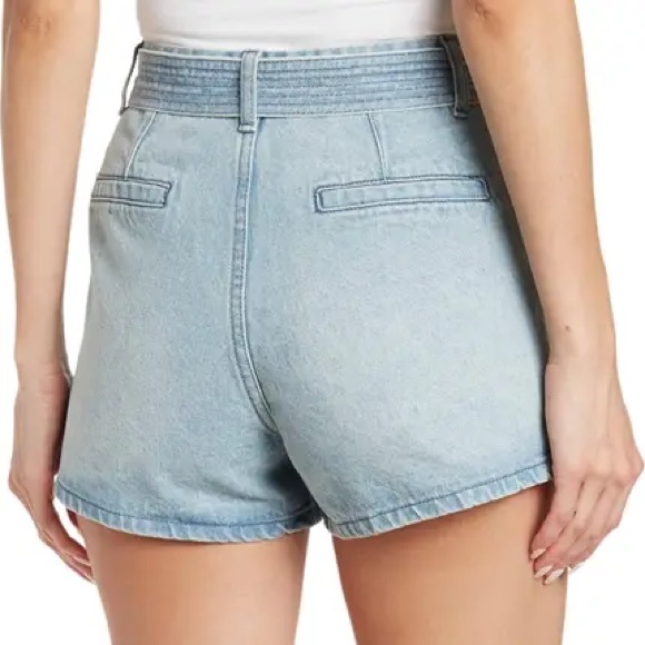 NWT$89 BLANKNYC Belted tie waist denim shorts size 26 Nordstrom - Picture 2 of 6